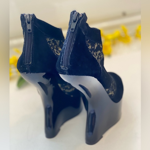 MARK. Brand women shoes size 7, Rare Luxury shoes, one of a kind, beautiful - Picture 5 of 5